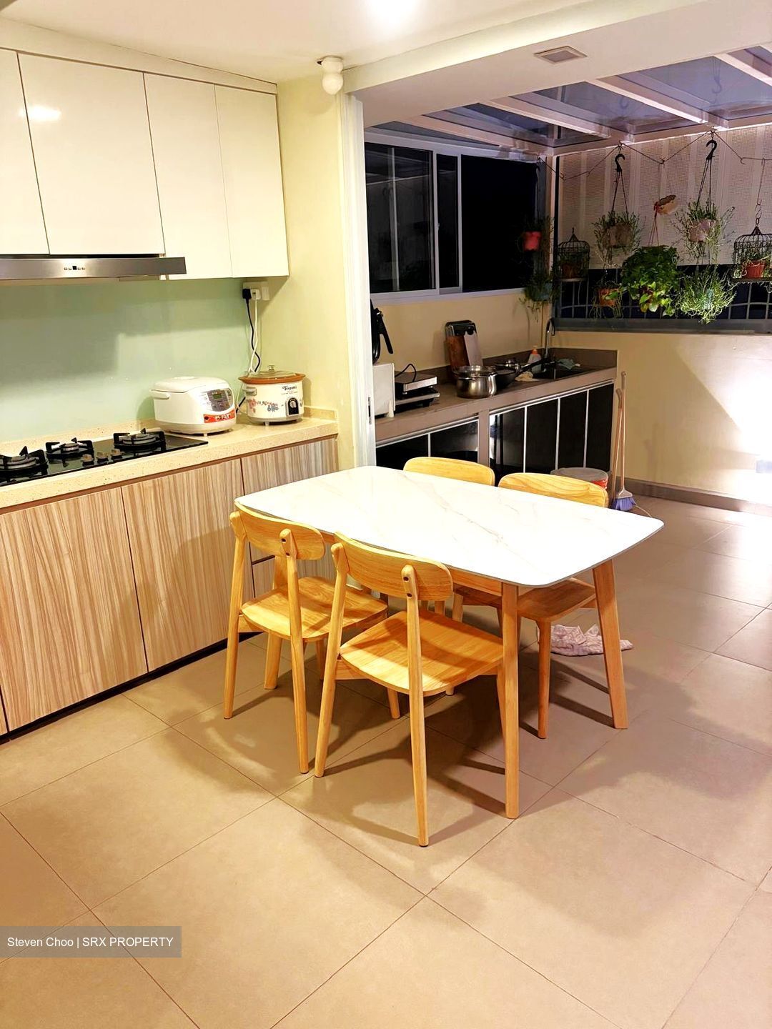 Charlton Park (D19), Terrace #606381771